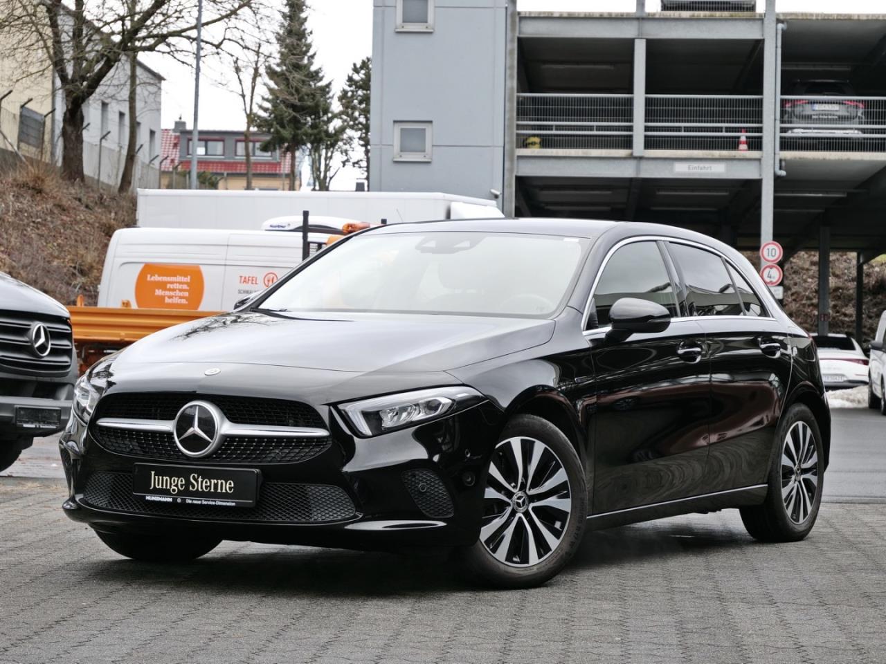 Mercedes-Benz A 250 e  Progressive Distronic Kamera Spiegel-P