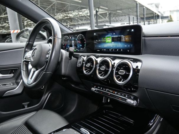 Mercedes-Benz A 250 e  Progressive Distronic Kamera Spiegel-P
