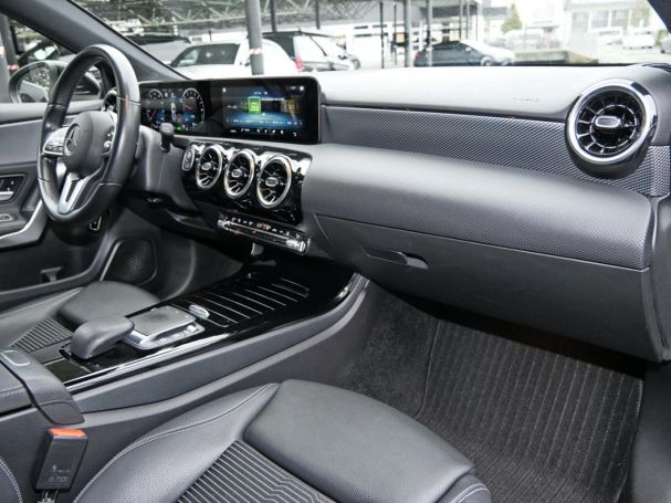 Mercedes-Benz A 250 e  Progressive Distronic Kamera Spiegel-P
