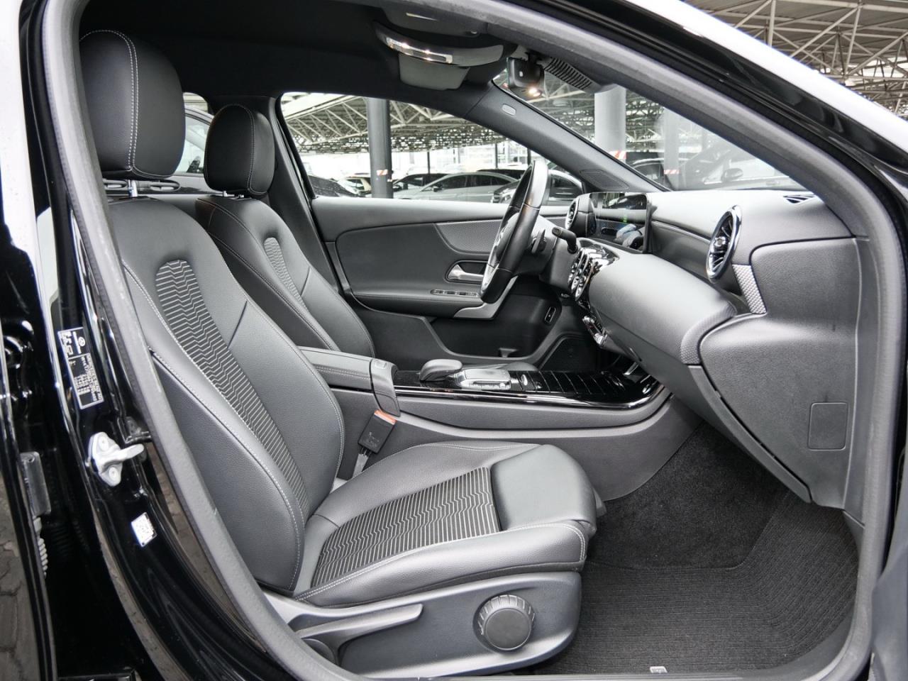 Mercedes-Benz A 250 e  Progressive Distronic Kamera Spiegel-P