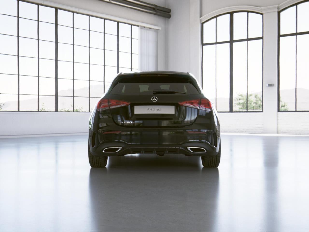 Mercedes-Benz A 250 e AMG Night Navi SpurhalteA PublicCharging