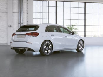 Mercedes-Benz A 250 e Progressive MBUX Navi Kamera 19-AMG-Räder