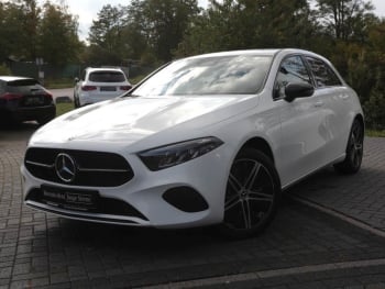 Mercedes-Benz A 250 e Progressive Night NP 51.694 € Memory