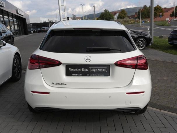 Mercedes-Benz A 250 e Progressive Night NP 51.694 € Memory Mercedes-Benz A 250 e Progressive Night NP 51.694 € Memory