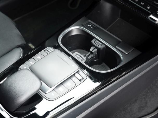 Mercedes-Benz A 250 e  AMG Night EDITION2020 MBUXNavi+