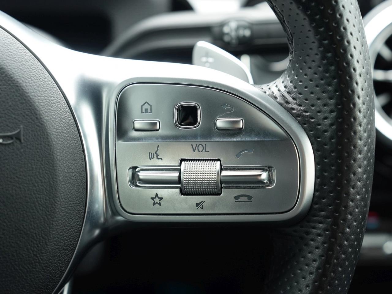 Mercedes-Benz A 250 e  AMG Night EDITION2020 MBUXNavi+