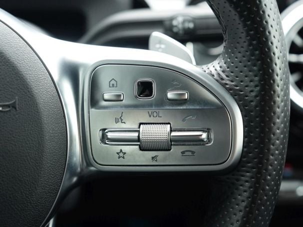 Mercedes-Benz A 250 e AMG Night EDITION2020 MBUXNavi+ Mercedes-Benz A 250 e AMG Night EDITION2020 MBUXNavi+