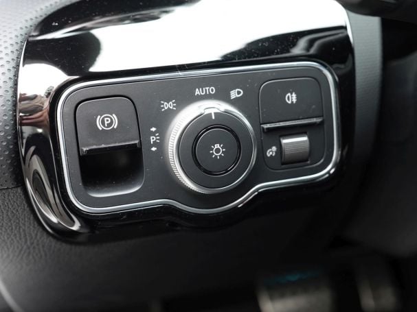 Mercedes-Benz A 250 e AMG Night EDITION2020 MBUXNavi+ Mercedes-Benz A 250 e AMG Night EDITION2020 MBUXNavi+