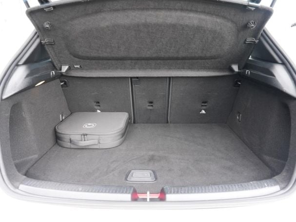 Mercedes-Benz A 250 e  AMG Night EDITION2020 MBUXNavi+