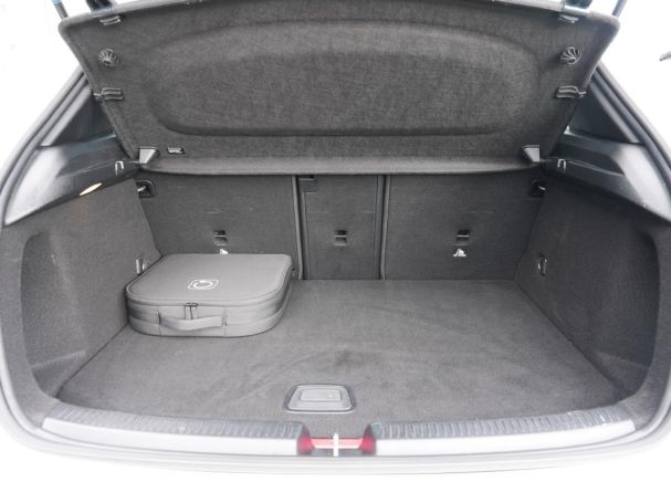 Mercedes-Benz A 250 e AMG Night EDITION2020 MBUXNavi+ Mercedes-Benz A 250 e AMG Night EDITION2020 MBUXNavi+