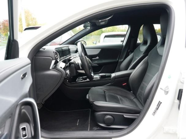 Mercedes-Benz A 250 e AMG Night EDITION2020 MBUXNavi+ Mercedes-Benz A 250 e AMG Night EDITION2020 MBUXNavi+