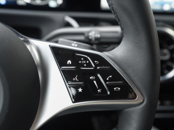 Mercedes-Benz A 250 e MBUX Navi Premium Kamera WinterP Leder