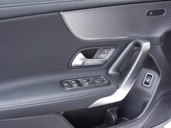 Mercedes-Benz A 250 e MBUX Navi Premium Kamera WinterP Leder