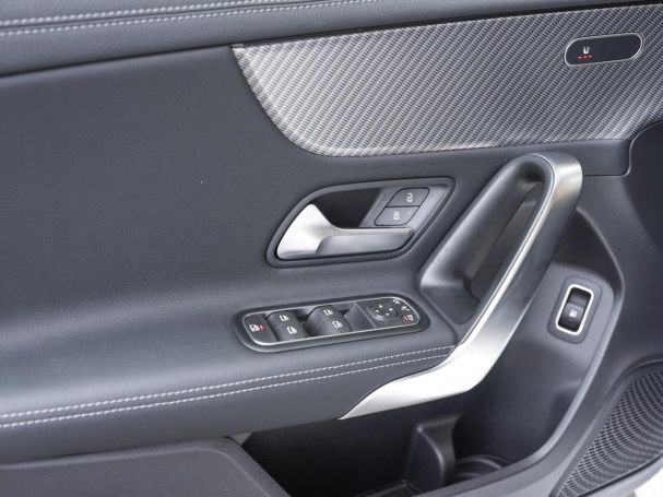 Mercedes-Benz A 250 e MBUX Navi Premium Kamera WinterP Leder