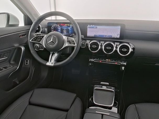 Mercedes-Benz A 250 e MBUX Navi Premium Kamera WinterP Leder