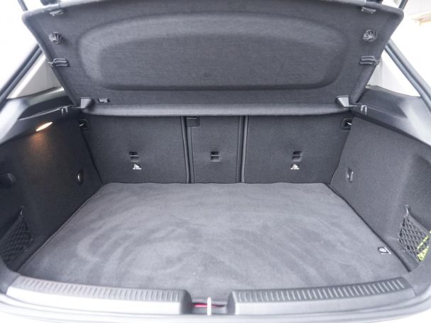 Mercedes-Benz A 250 e MBUX Navi Premium Kamera WinterP Leder