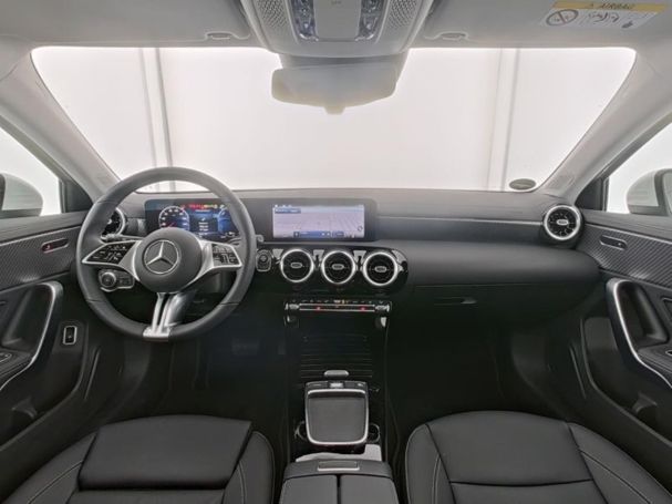 Mercedes-Benz A 250 e MBUX Navi Premium Kamera WinterP SpurH