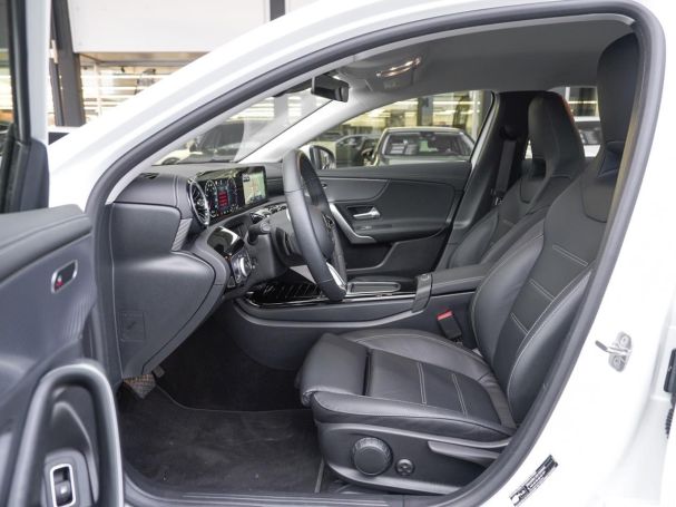 Mercedes-Benz A 250 e MBUX Navi Premium Kamera WinterP Leder