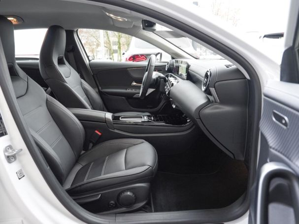 Mercedes-Benz A 250 e MBUX Navi Premium Kamera WinterP Leder
