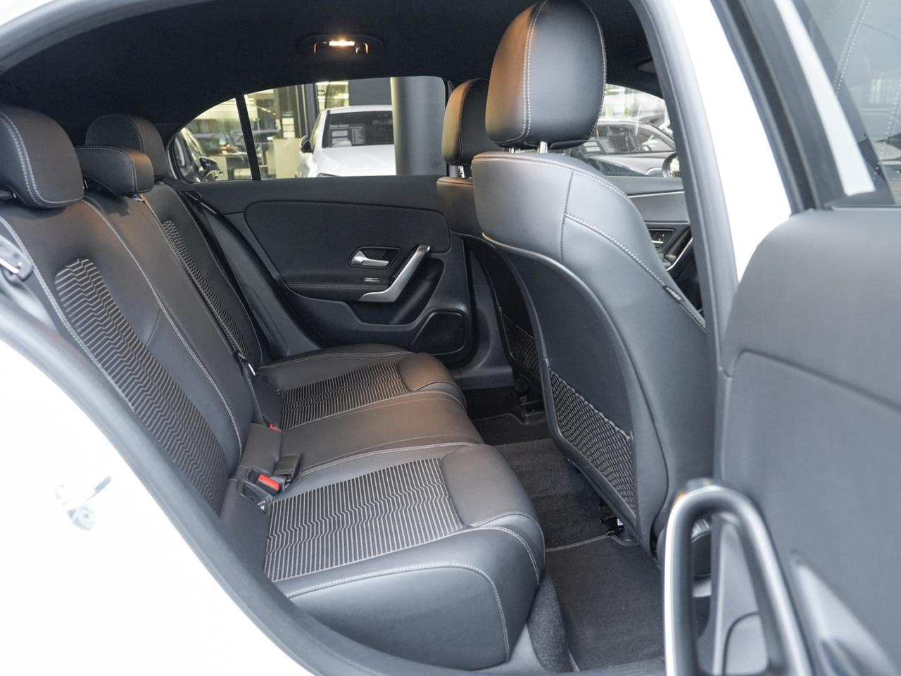 Mercedes-Benz A 250 e  Progressive Night MBUXNavi+ SitzkomfortP