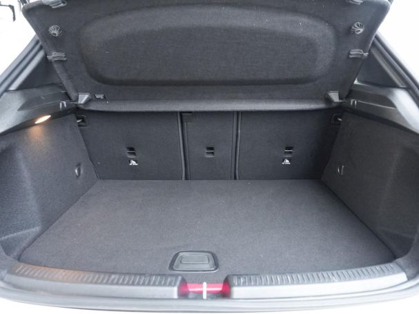 Mercedes-Benz A 250 e  Progressive Night MBUXNavi+ SitzkomfortP