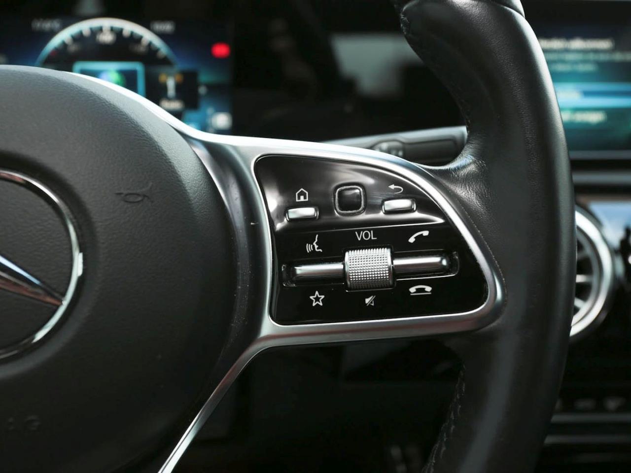 Mercedes-Benz A 250 e  Progressive MBUX Navi Spiegel-Paket