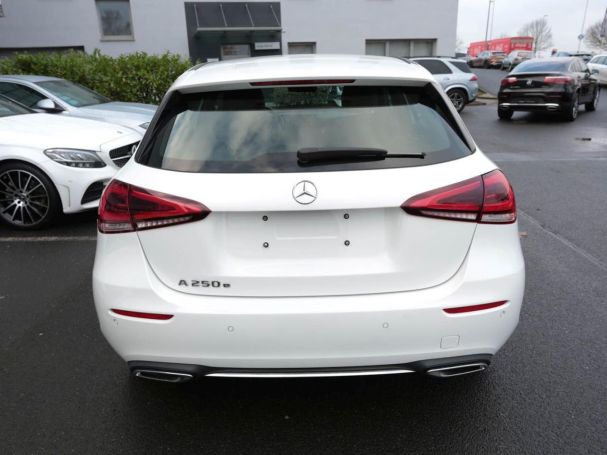 Mercedes-Benz A 250 e  Progressive MBUX Navi Spiegel-Paket