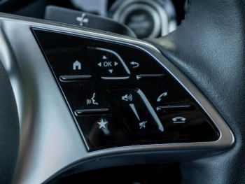 Mercedes-Benz A 250 e Progressive MBUX Navi Distronic AHK