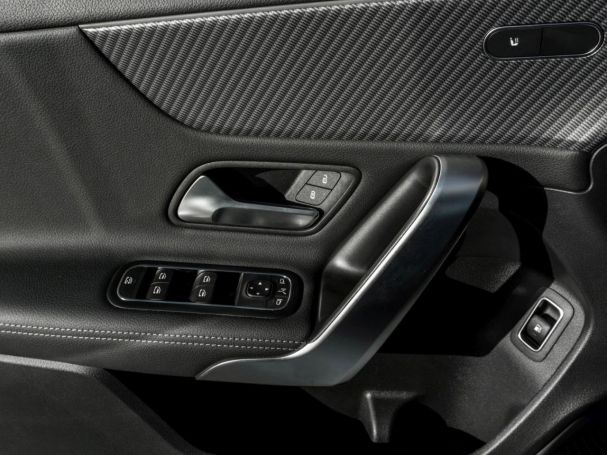 Mercedes-Benz A 250 e Progressive MBUX Navi Distronic AHK