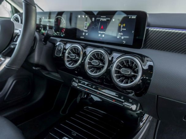 Mercedes-Benz A 250 e Progressive MBUX Navi Distronic AHK
