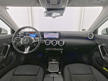 Mercedes-Benz A 250 e Progressive MBUX Navi Distronic AHK