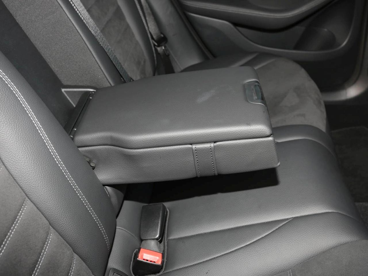 Mercedes-Benz A 250 e  AMG Night MBUX Navi Kamera Sitzkomfort