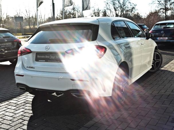 Mercedes-Benz A 250 e  AMG Night MBUX Navi Kamera Sitzkomfort