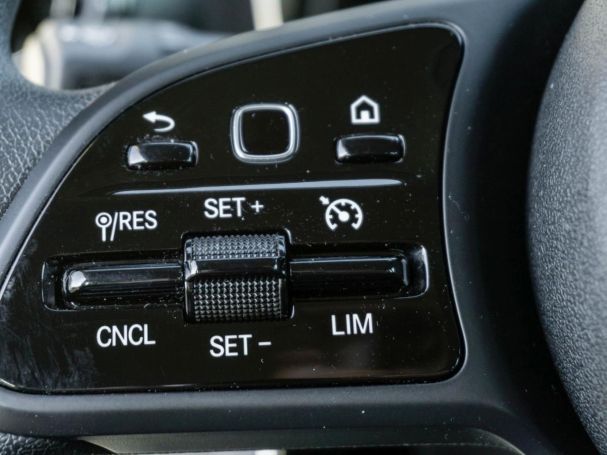 Mercedes-Benz A 250 e  Kamera Parktronic Public-Charging Paket