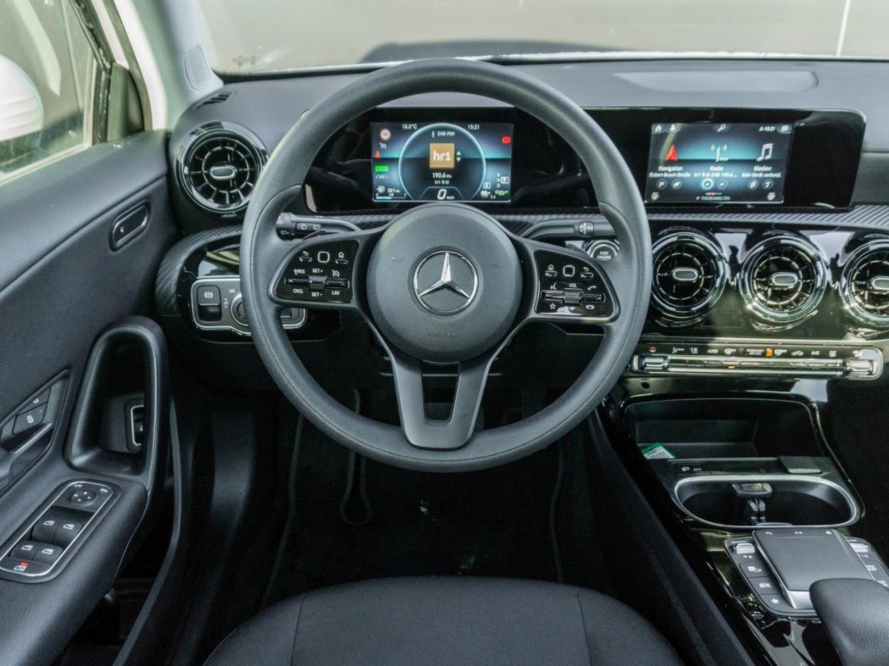 Mercedes-Benz A 250 e  Kamera Parktronic Public-Charging Paket