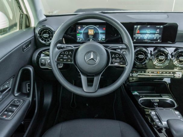Mercedes-Benz A 250 e  Kamera Parktronic Public-Charging Paket