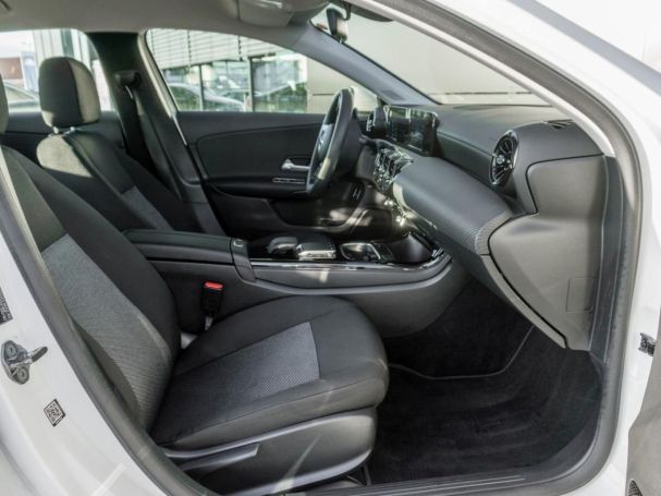 Mercedes-Benz A 250 e  Kamera Parktronic Public-Charging Paket