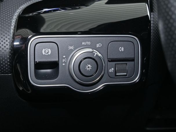 Mercedes-Benz A 250 e AMG Night Distronic Kamera