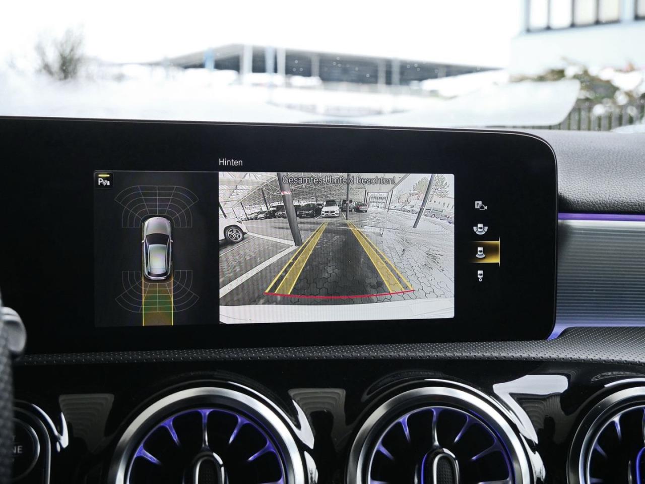 Mercedes-Benz A 250 e AMG Night Distronic Kamera