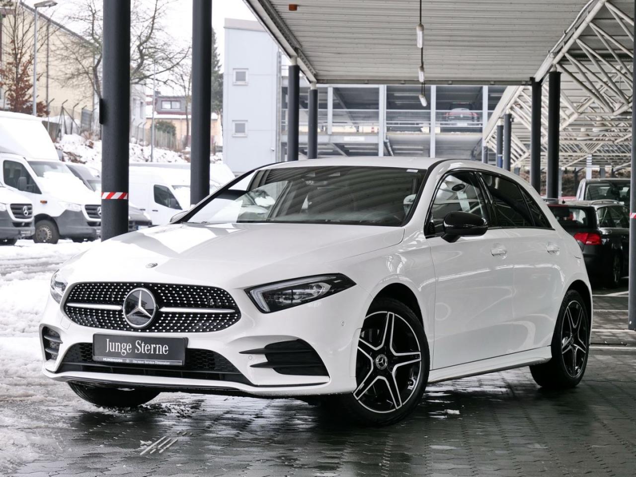 Mercedes-Benz A 250 e AMG Night Distronic Kamera