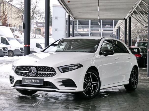 Mercedes-Benz A 250 e AMG Night Distronic Kamera