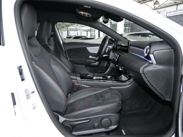 Mercedes-Benz A 250 e AMG Night Distronic Kamera