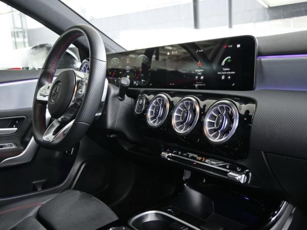 Mercedes-Benz A 250 e AMG Night Distronic Kamera