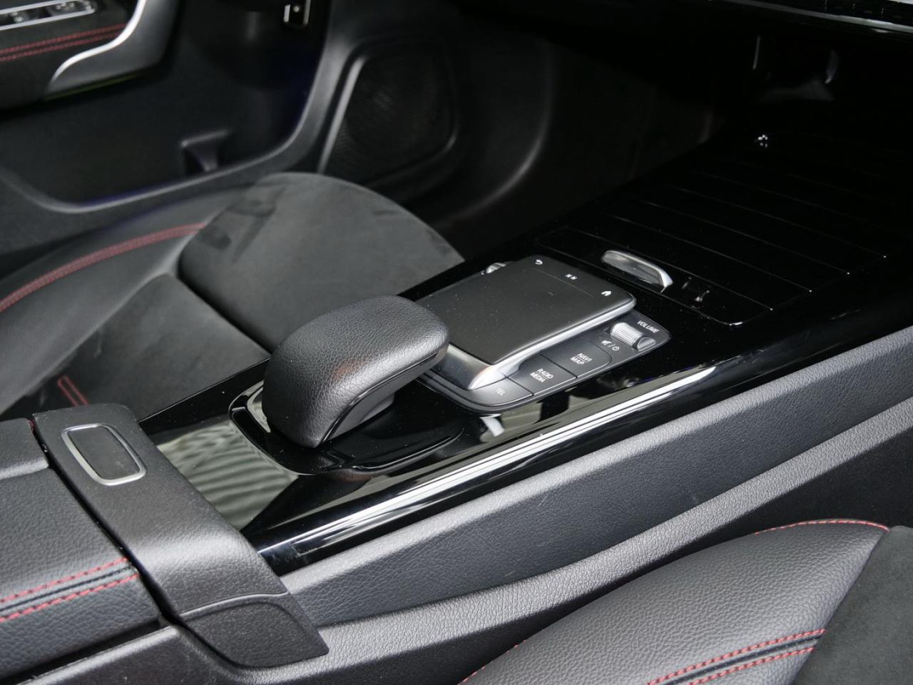 Mercedes-Benz A 250 e  AMG Totwinkel Kamera SpurH