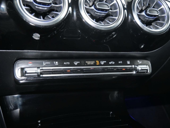 Mercedes-Benz A 250 e  AMG Totwinkel Kamera SpurH