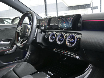 Mercedes-Benz A 250 e  AMG Totwinkel Kamera SpurH