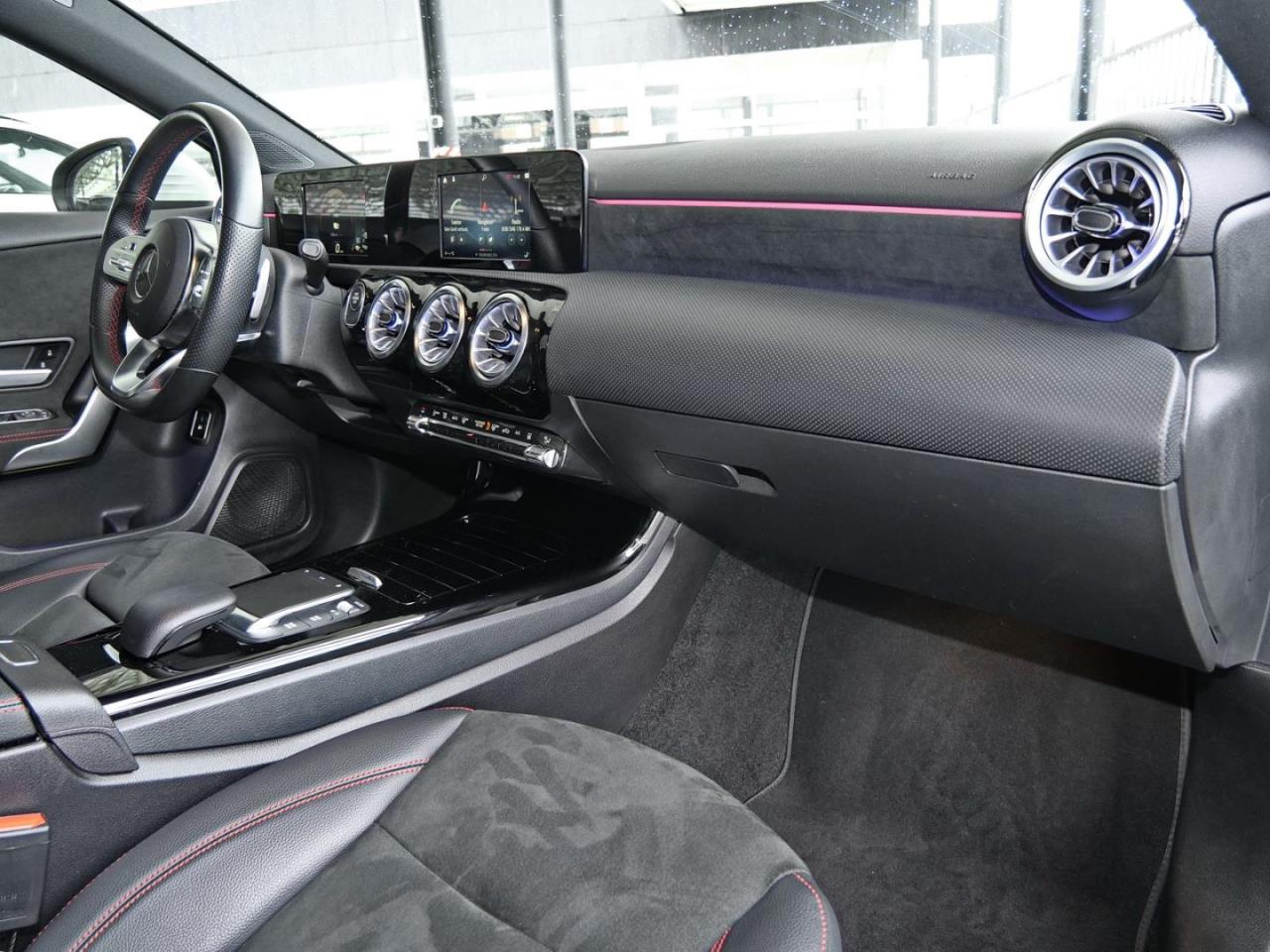 Mercedes-Benz A 250 e  AMG Totwinkel Kamera SpurH