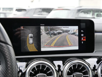 Mercedes-Benz A 250 e  AMG Night Panorama Kamera AHK HUD