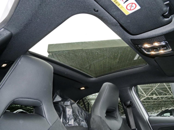 Mercedes-Benz A 250 e  AMG Night Panorama Kamera AHK HUD