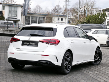 Mercedes-Benz A 250 e  AMG Night Panorama Kamera AHK HUD